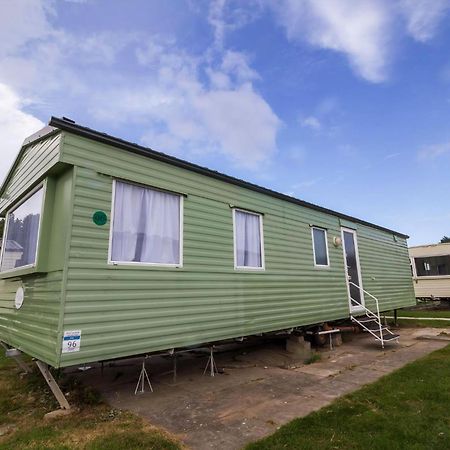 Great 8 Berth Caravan For Hire In Skegness Ref 33069F מראה חיצוני תמונה
