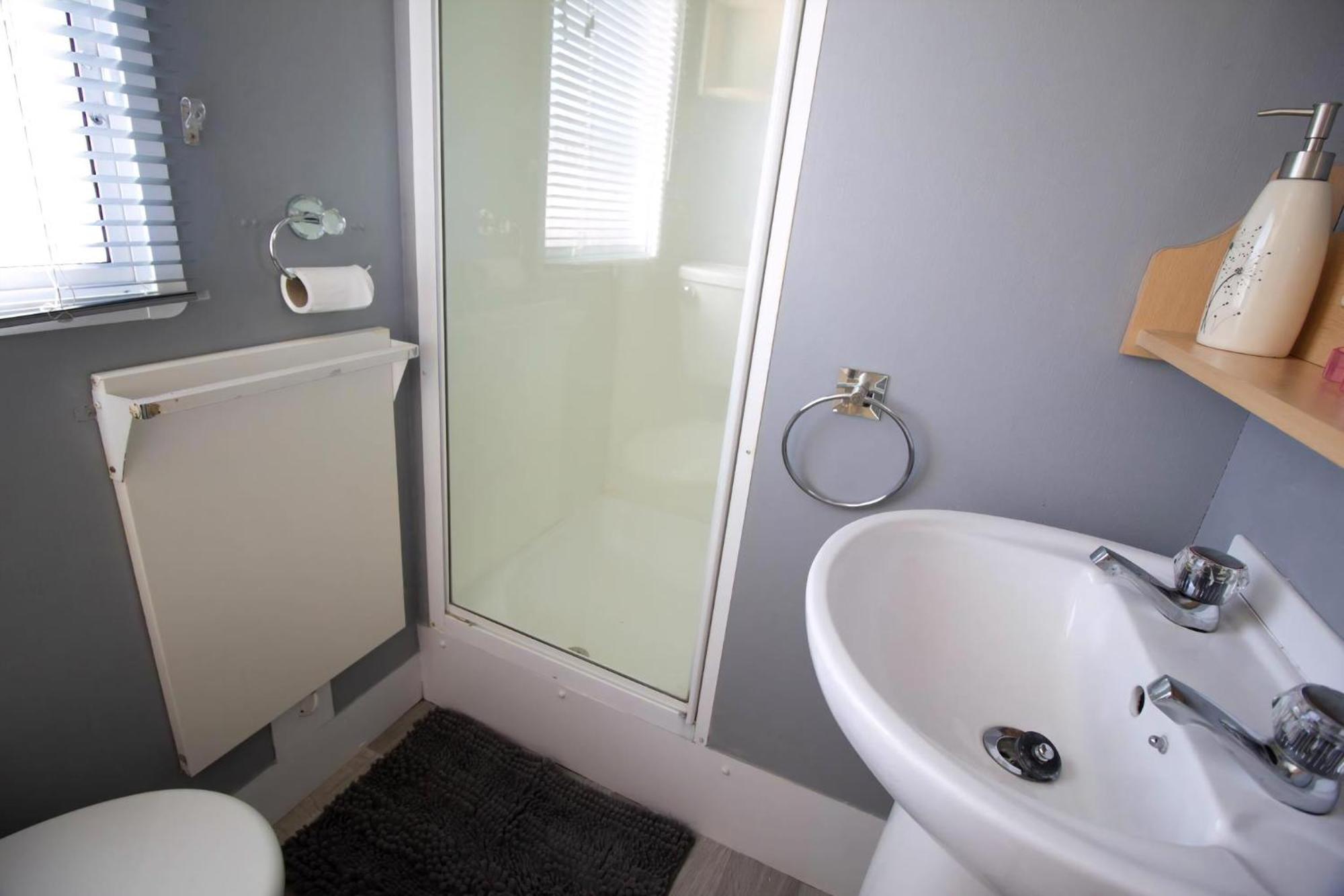 Great 8 Berth Caravan For Hire In Skegness Ref 33069F מראה חיצוני תמונה